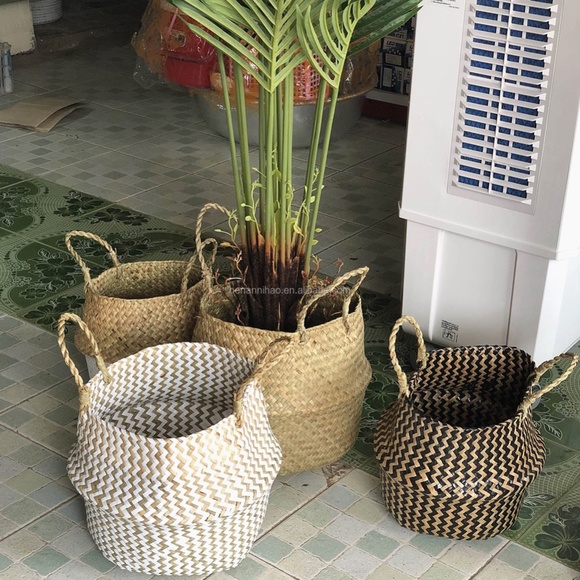 White and Natural Seagrass Belly Basket - decorative storage basket - Picture 3 of 3